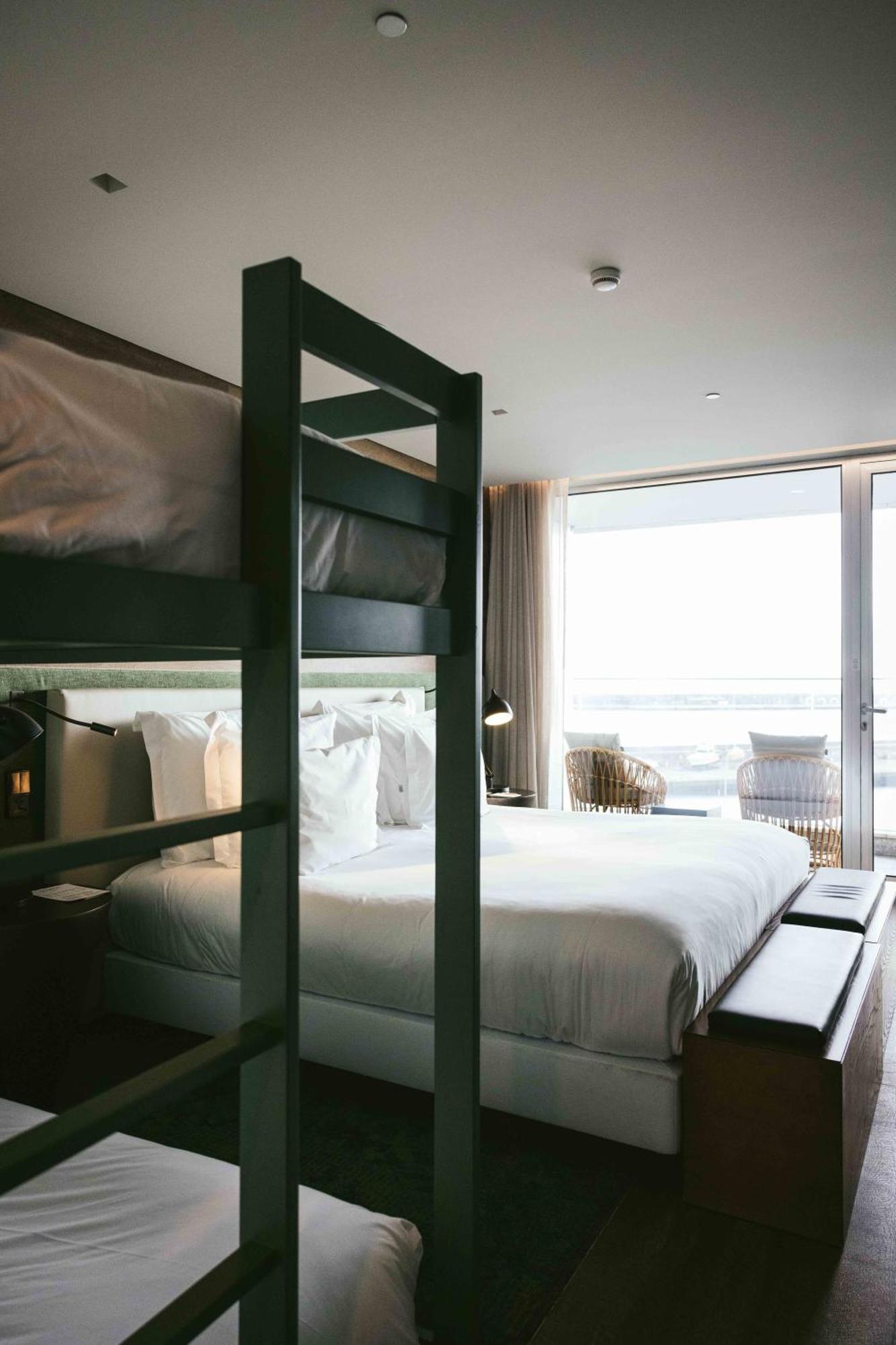 阿佐尔酒店 蓬塔德尔加达 外观 照片 A room at the hotel