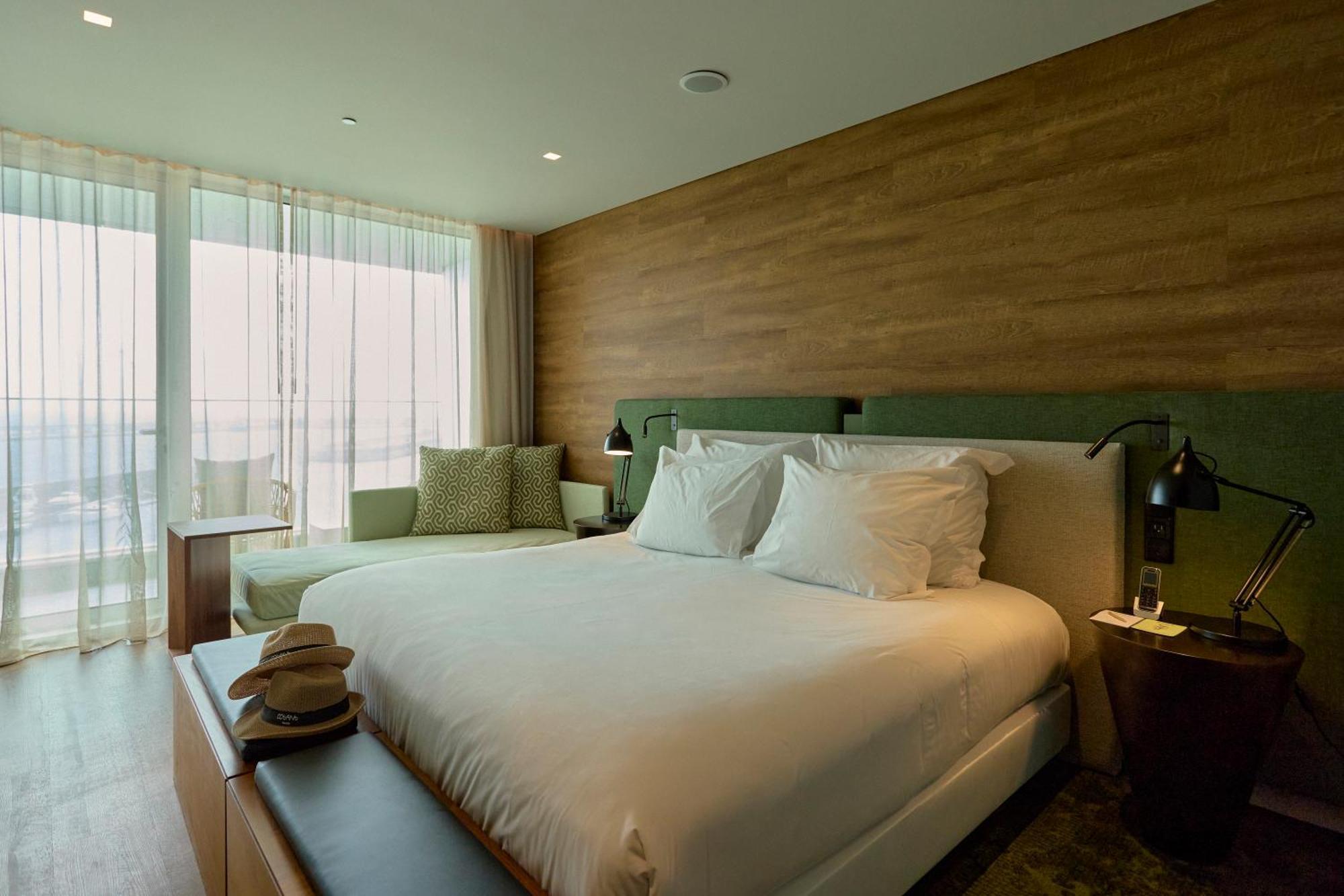 阿佐尔酒店 蓬塔德尔加达 外观 照片 A bedroom at the hotel