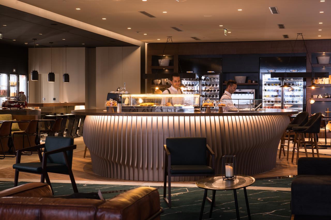 阿佐尔酒店 蓬塔德尔加达 外观 照片 The bar at the lounge